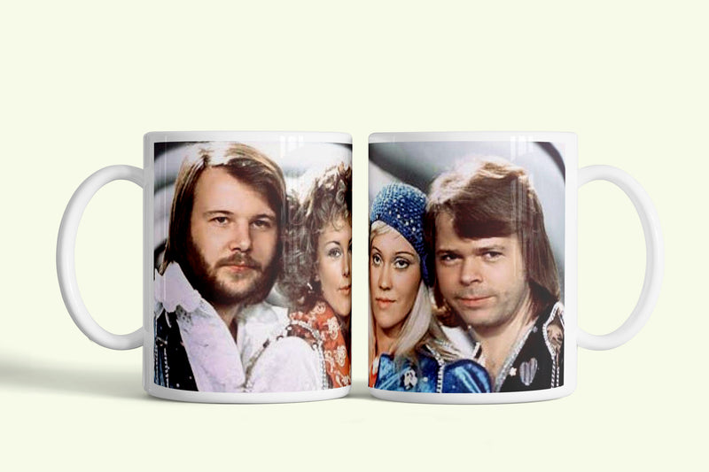Abba bögre, fehér kerámia, egyedi nyomtatott mintával