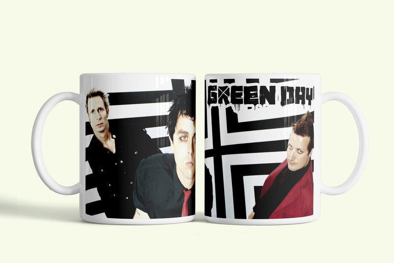 Green Day bögre fekete-fehér csíkos háttérrel, fehér kerámia, egyedi nyomtatott mintával