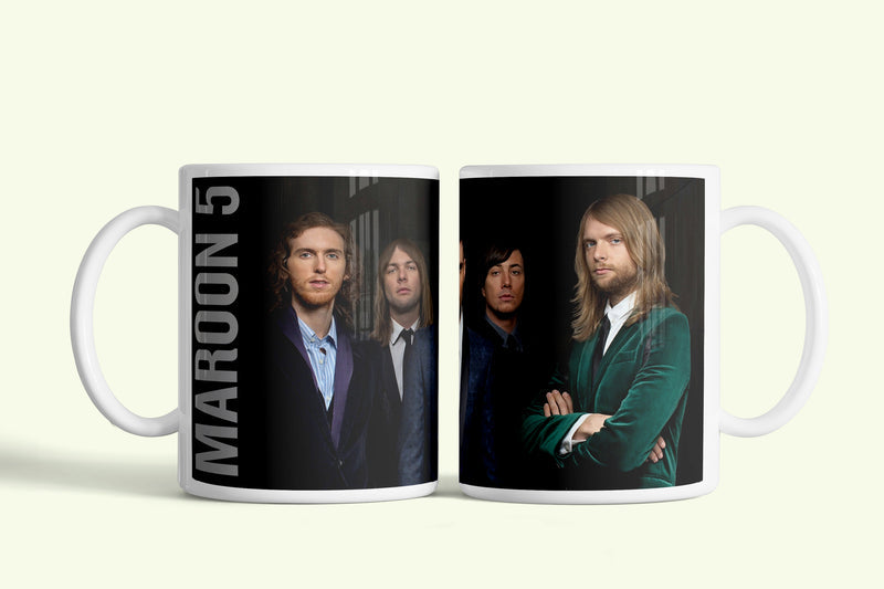 Maroon 5 bögre fekete, függőleges logóval, fehér kerámia, egyedi nyomtatott mintával