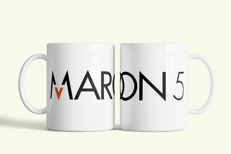 Maroon 5 bögre fehér, fekete logóval, fehér kerámia, egyedi nyomtatott mintával