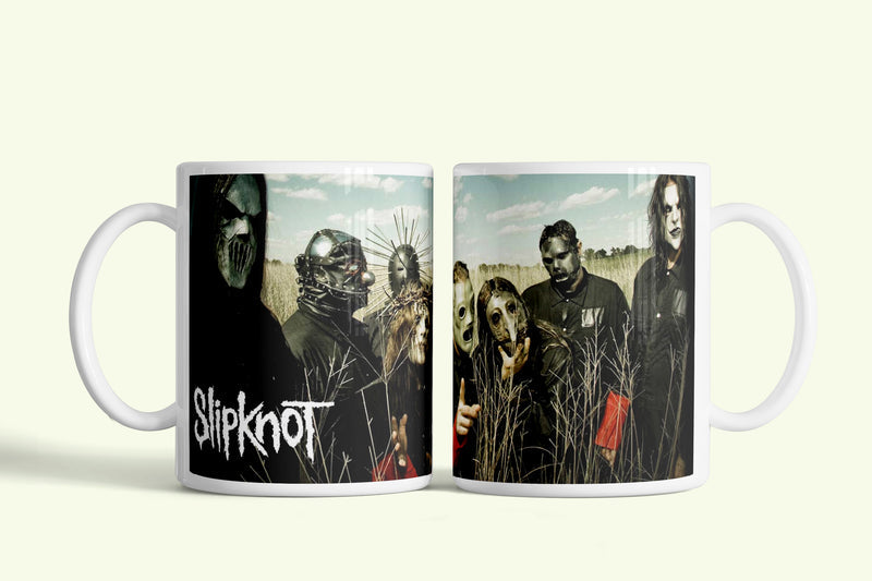 Slipknot bögre maszkos tagokkal a mezőn, fehér kerámia, egyedi nyomtatott mintával