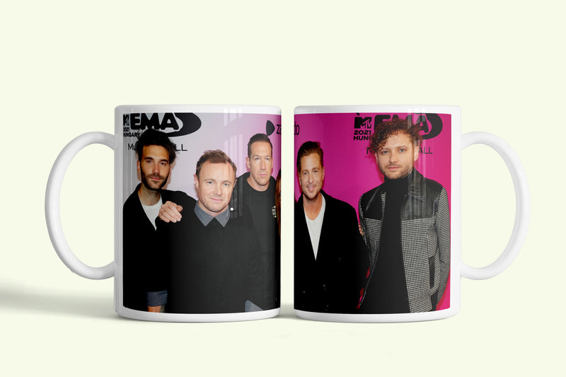 One Republic bögre EMA pink hátterű fotóval, fehér kerámia, egyedi nyomtatott mintával