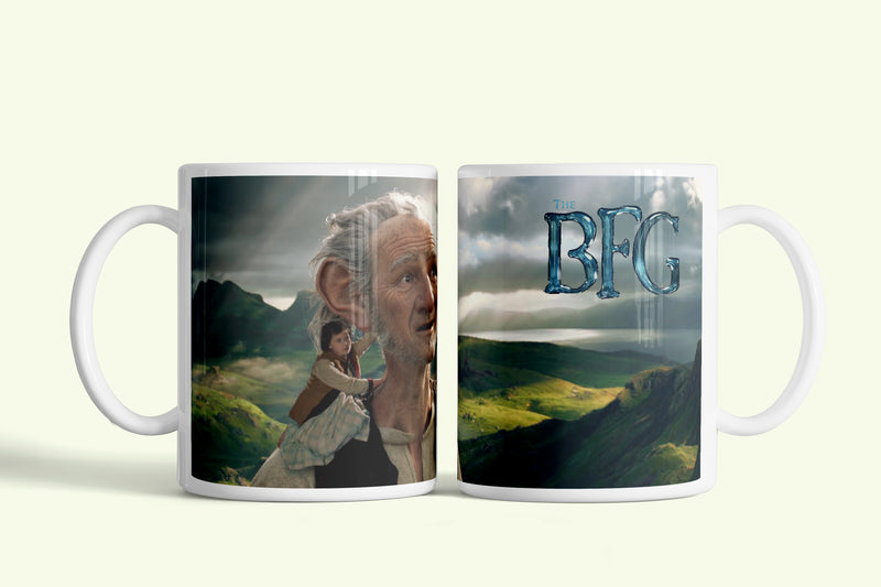 A barátságos óriás (The BFG) bögre zöld dombokkal, fehér kerámia, egyedi nyomtatott mintával