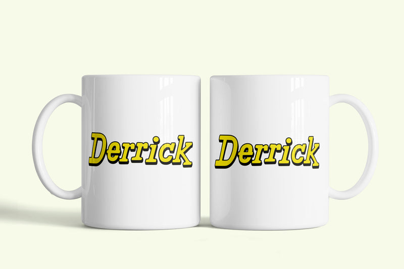 Derrick bögre fehér, sárga felirattal, fehér kerámia, egyedi nyomtatott mintával