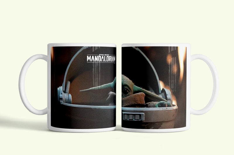 Mandalorian Baby Yoda bögre Grogu a bölcsőben, fehér kerámia, egyedi nyomtatott mintával