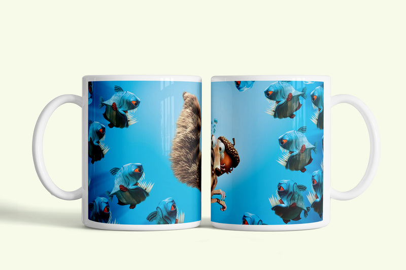 Ice Age - Scrat - Motkány bögre kék, víz alatti halakkal, fehér kerámia, egyedi nyomtatott mintával