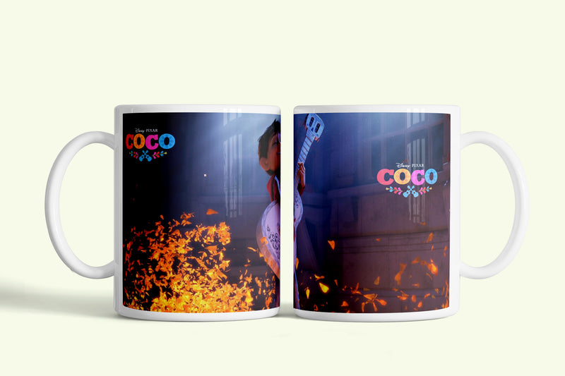 Coco bögre lángoló gitáros jelenettel, fehér kerámia, egyedi nyomtatott mintával