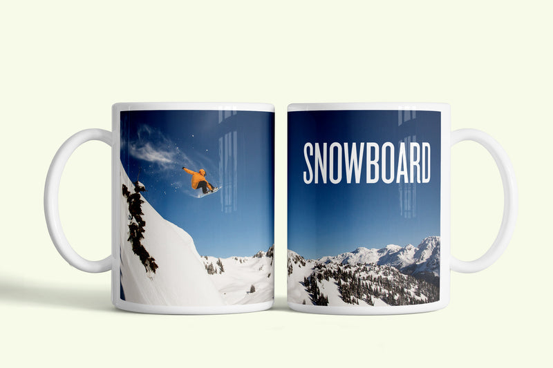Snowboard bögre ugró snowboardossal, fehér kerámia, egyedi nyomtatott mintával