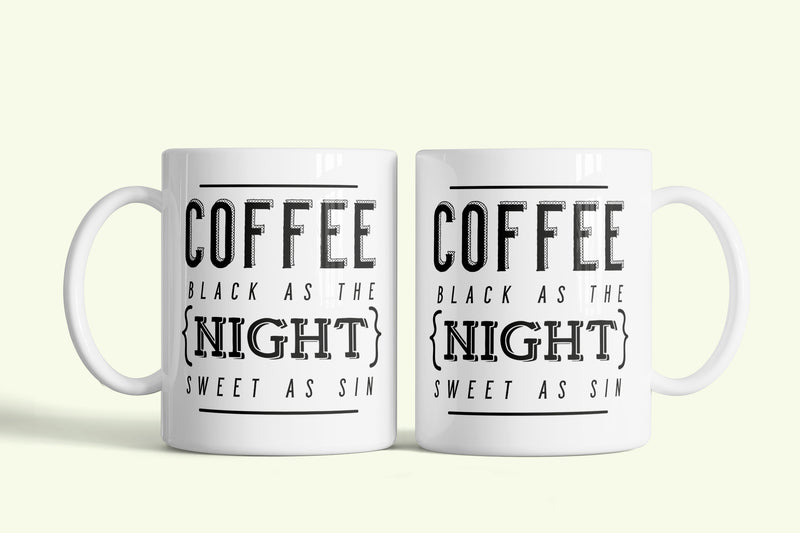 Angol feliratos bögre „Coffee black as the night”, fehér kerámia, egyedi nyomtatott mintával