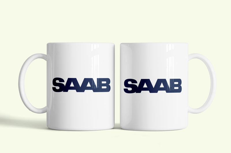 SAAB bögre fehér, kék SAAB felirattal, fehér kerámia, egyedi nyomtatott mintával