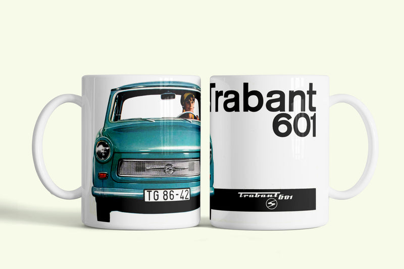 Trabant bögre kék Trabant 601-gyel, fehér kerámia, egyedi nyomtatott mintával